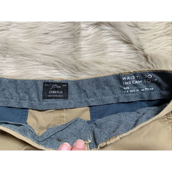 J. CREW Khaki Color 10.5" Stretch Shorts Waist 30 - Picture 5 of 7